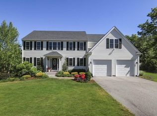 66 Rollingwood Ln, Plymouth, MA 02360