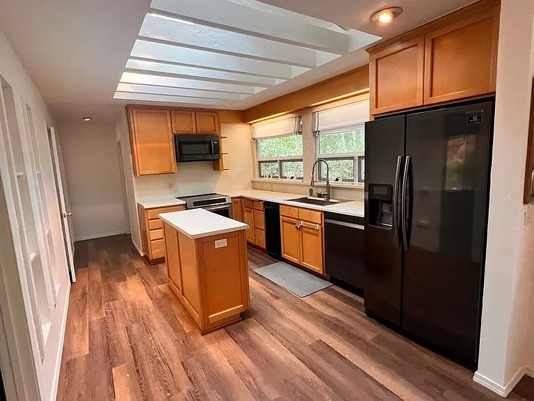 551 McDonald Creek Rd — Photo 7