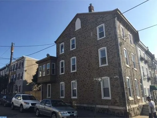 181 Dupont St