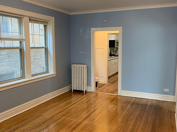 3rd image of 5004 Louise St APT 2