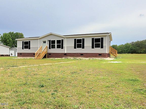 3rd image of 1240 Bloomery Rd
