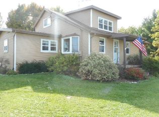 19819 Plank Rd, Union Grove, WI 53182