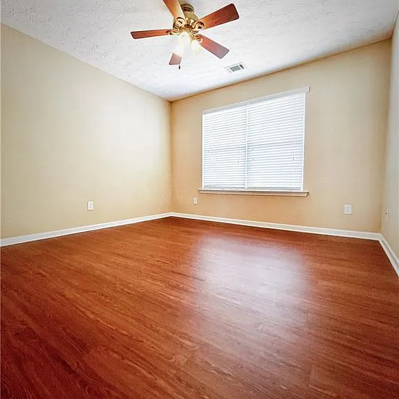788 Roxholly Ln — Photo 18