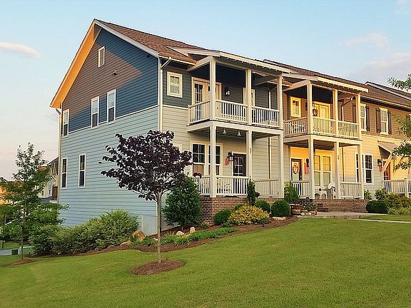 52 Owen Towne Rd / front