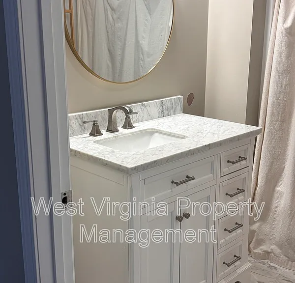 312 Highland St — Photo 7