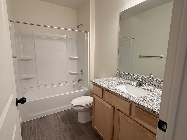 5204 S Century Way W — Photo 3