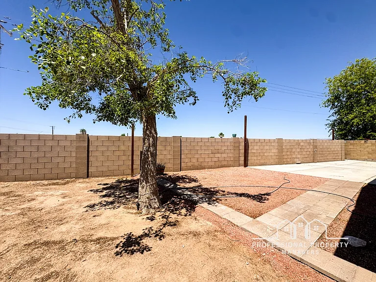7042 E 36th Pl — Photo 20