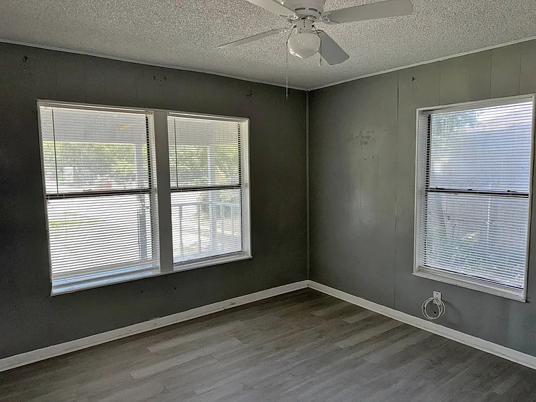 2604 Wenonah Ave — Photo 14