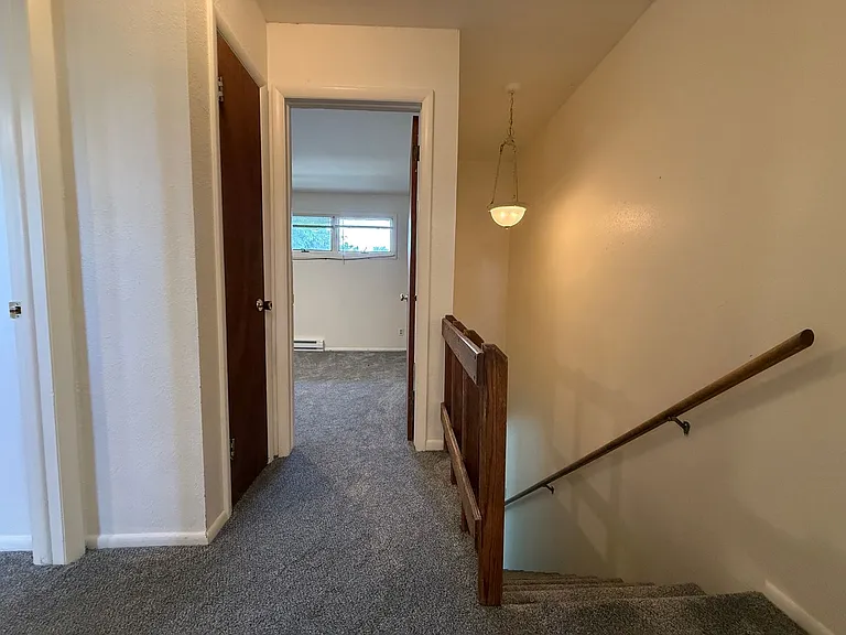 919 1st Ave SW — Photo 15