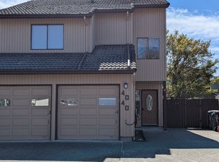 4040 SE Wynnwood Dr, Hillsboro, OR