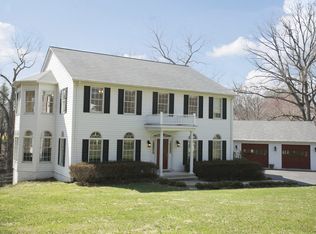 10619 Good Spring Ave, Great Falls, VA 22066