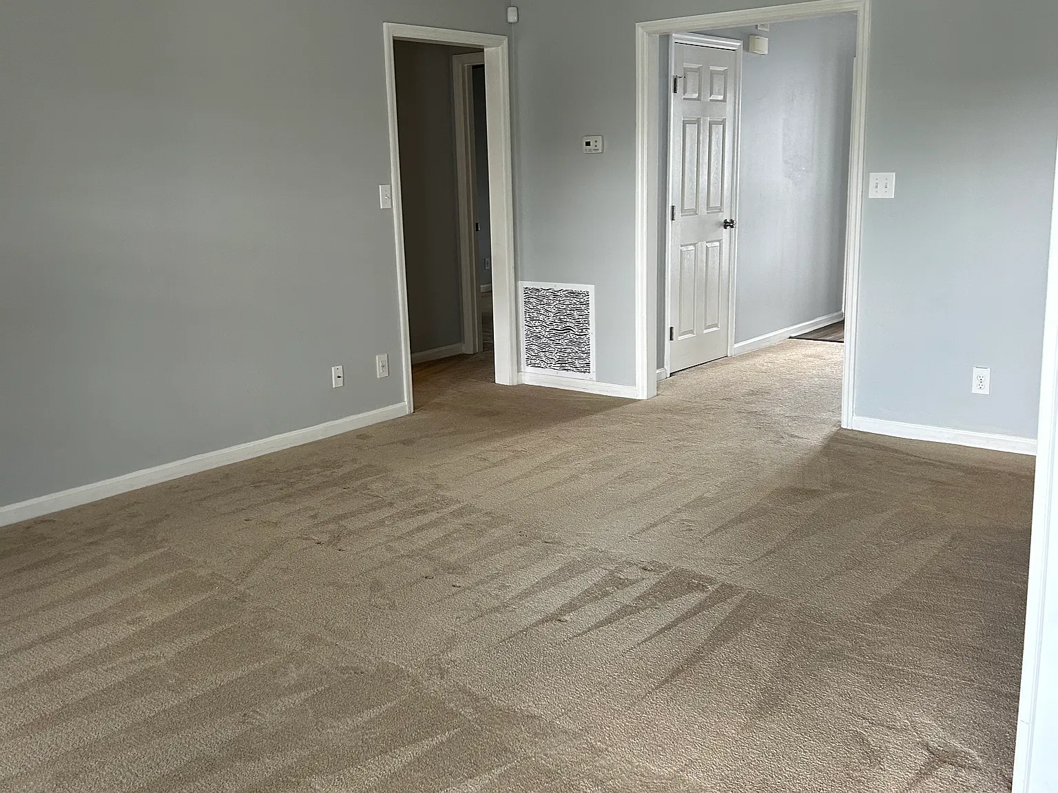 274 Waterdown Dr — Photo 2