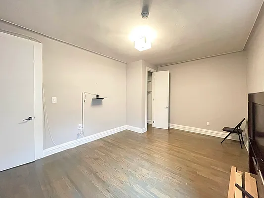 Rented by Bruma Realty LLC | media 13