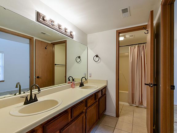 2nd image of 28 Fall Creek Dr APT 4A