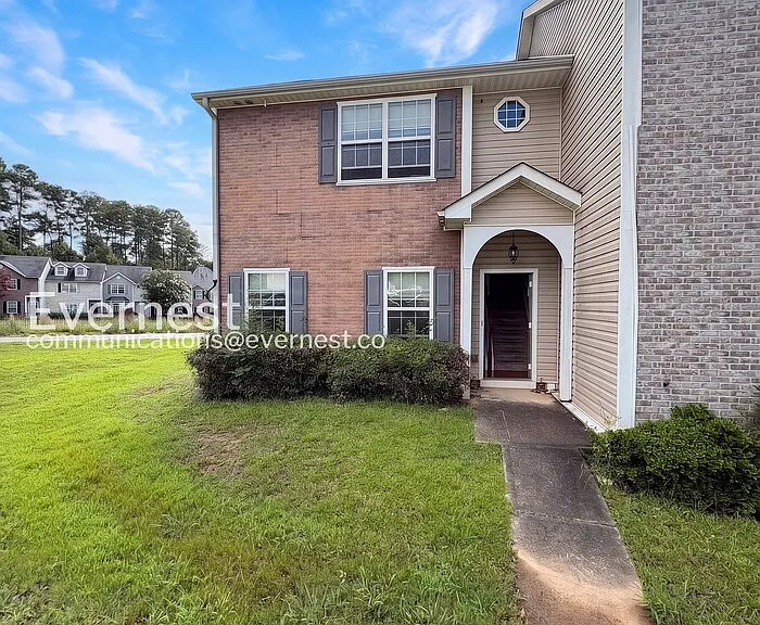 8606 Thomas Ln — Photo 1