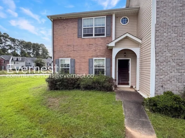 8606 Thomas Ln, Riverdale, GA 30274