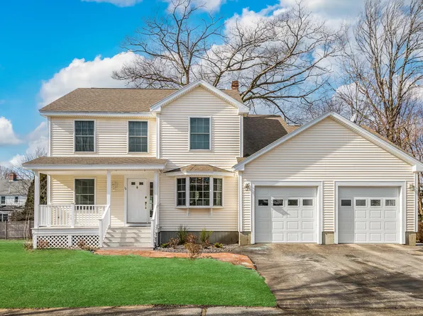10 Blueberry Road, Cape Elizabeth, ME 04107