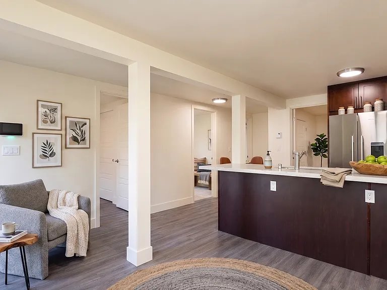 Seattle 3 Bedroom Apartment for Rent | Newly Remodeled Home with In-Unit Washer/Dryer, Private En... — Photo 11