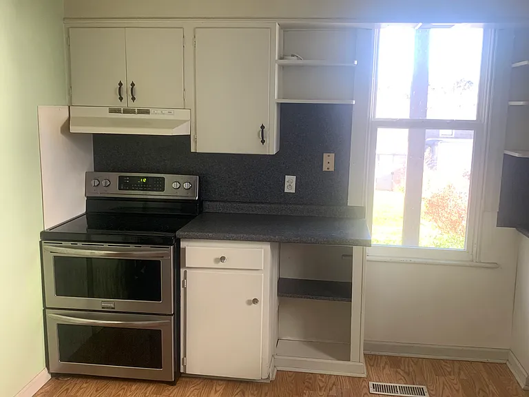 2 N Main St #1 — Photo 4