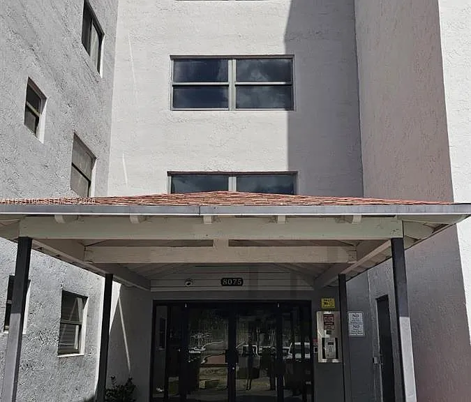 8075 NW 7th St #401 — Photo 2