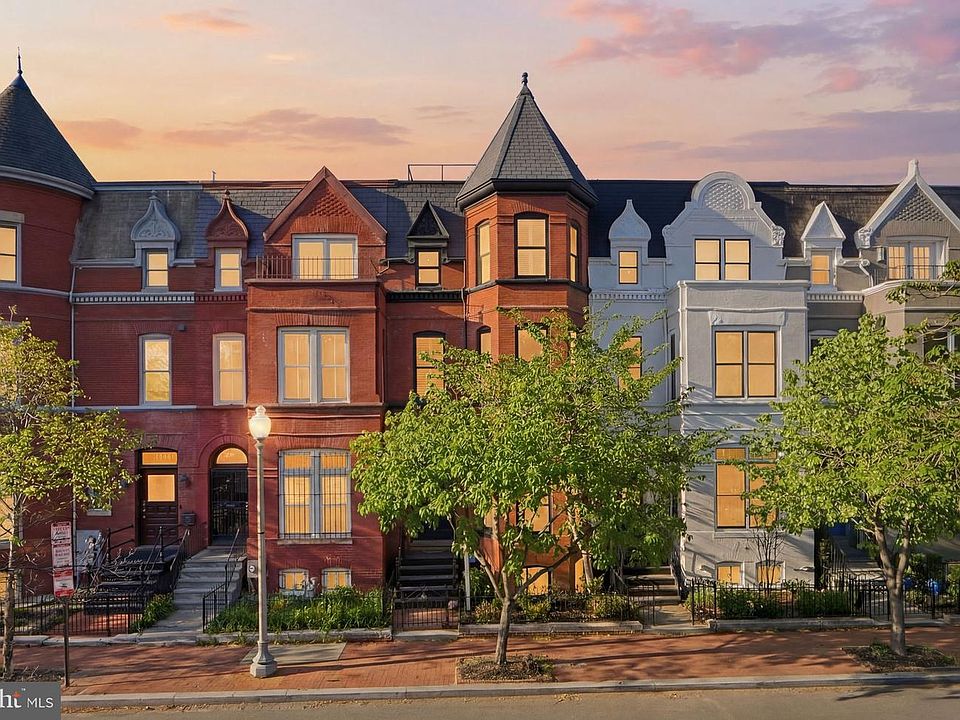 1st image of 941 Westminster St NW
