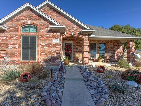 3rd image of 14517 Meadowland Cir