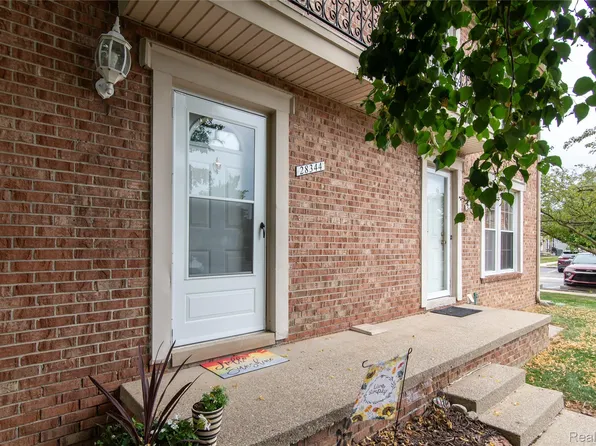 28344 Brookfield Ct, Trenton, MI 48183
