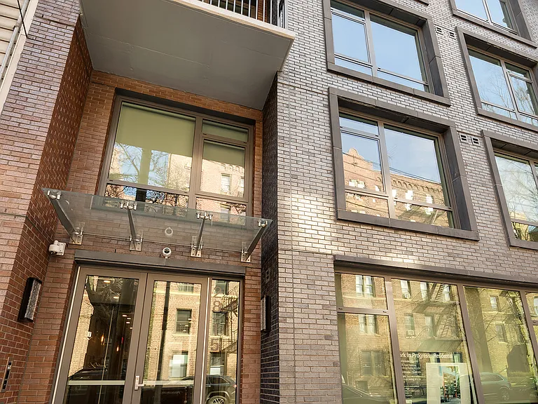 28-15 35th St #6B — Photo 14