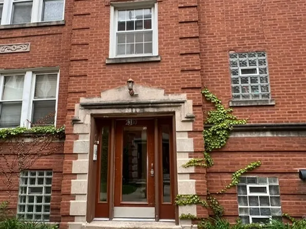 2300 W Granville Ave #G, Chicago, IL 60659