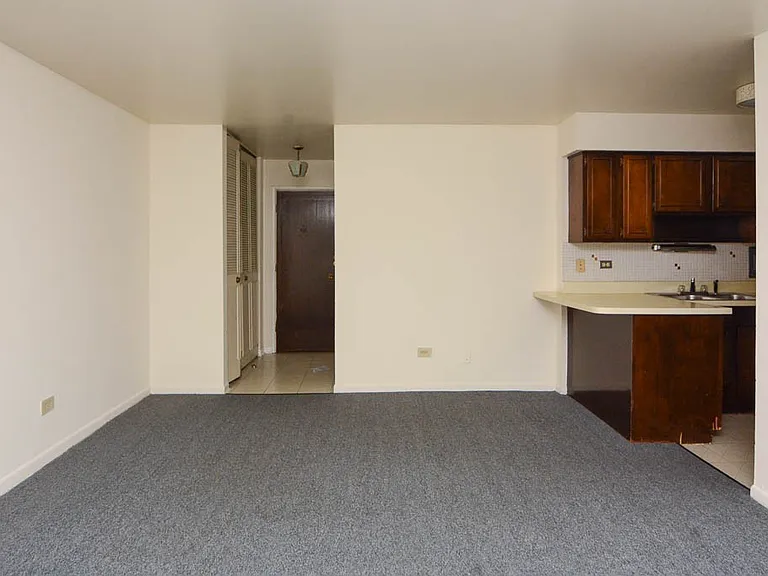 2629 N Hampden Ct #904 — Photo 7
