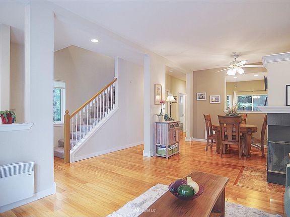 5th image of 9311 178th Pl NE Unit 3