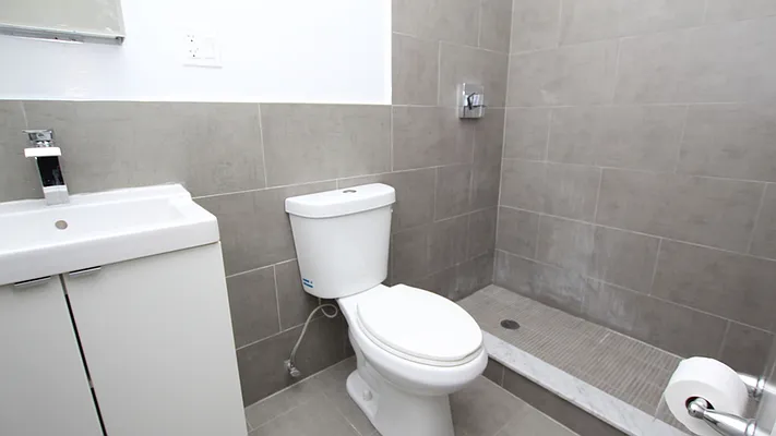 Rented by Nooklyn NYC LLC | media 12