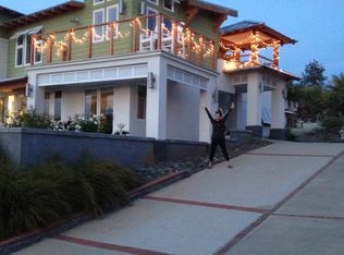 1806 Laurel Rd, Oceanside, CA 92054