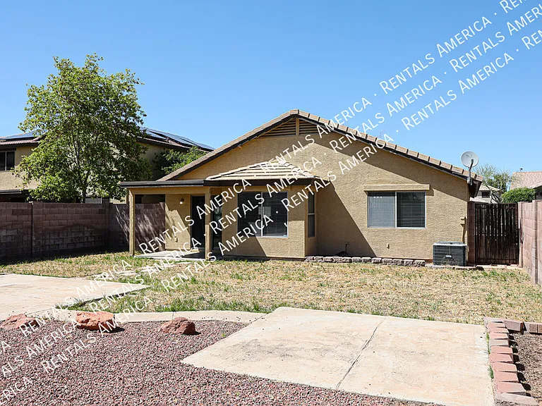 15827 W Yavapai St — Photo 30