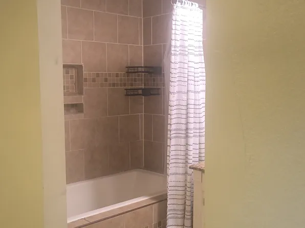 (undisclosed Address), West Plains, MO 65775