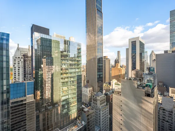 146 West 57th Street 42DE image 14 of 14