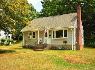 102 Helaine Rd, Manchester, CT 06042