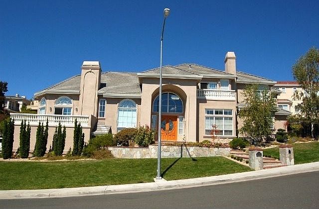 1st image of 40 Montclaire Dr