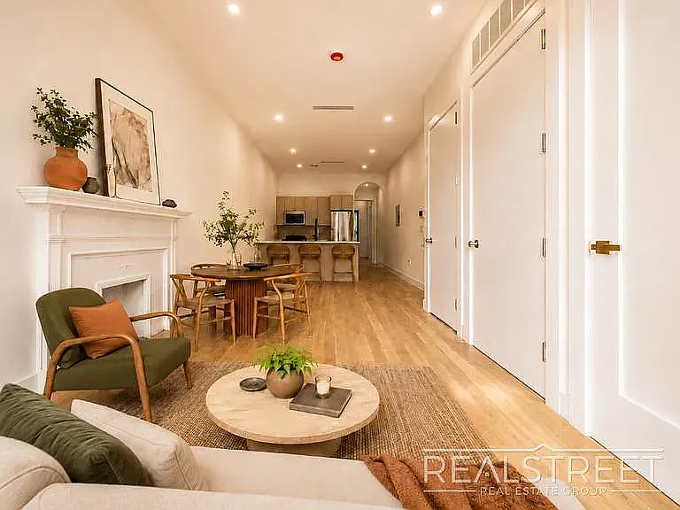 1267 Bergen St #2