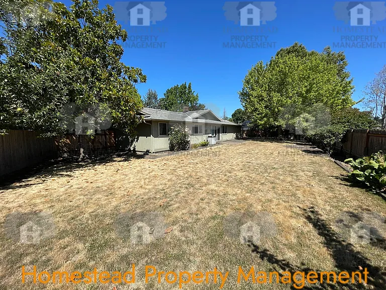 130 Cottonwood Ct — Photo 24