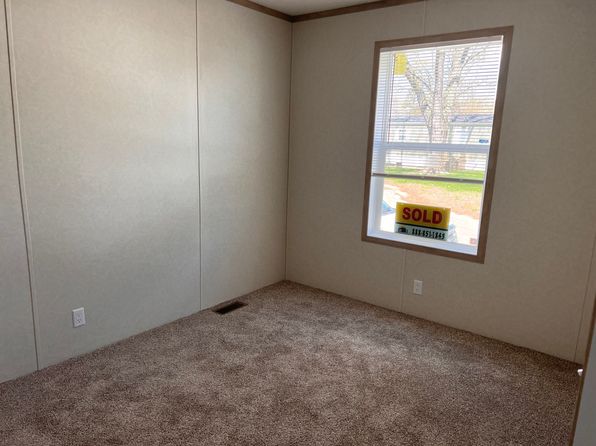 180 W Heather Ln #180, Holland, OH 43528
