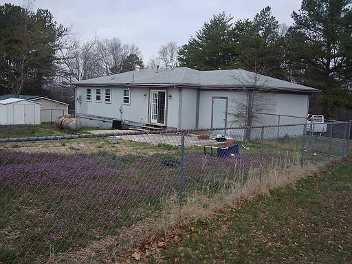 2nd image of 1167 Stringer Rd
