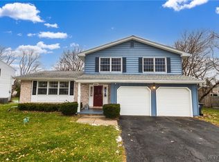 390 Brookshire Rd, Youngstown, NY 14174