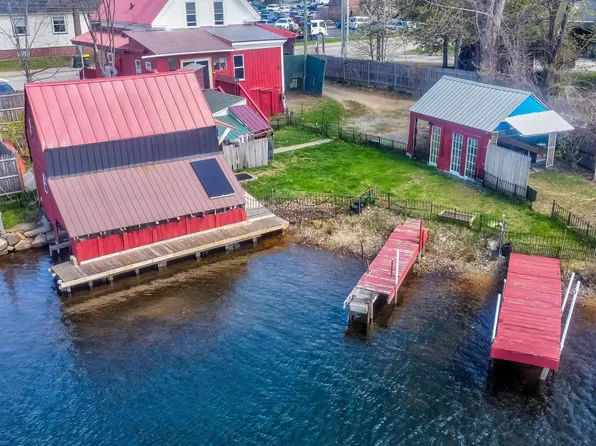 92 Water Street, Laconia, NH 03246