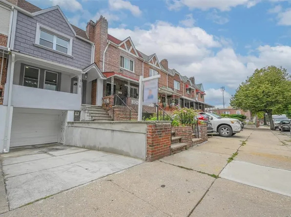 318 E 59th Street, Brooklyn, NY 11203