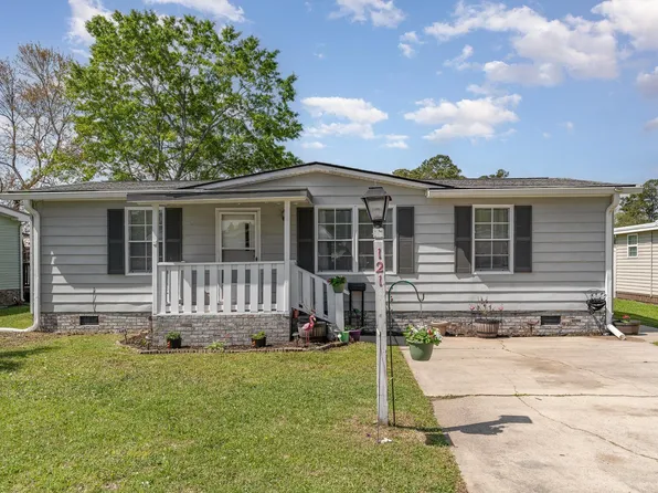 121 Queens Rd., Little River, SC 29566
