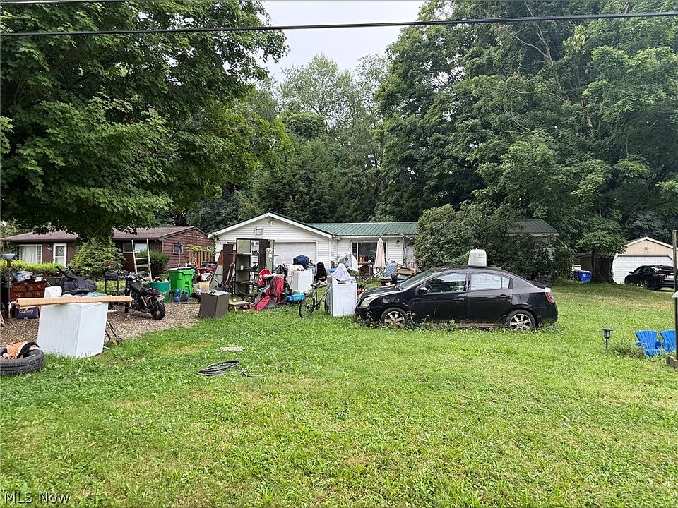 1st image of 3028 Douglas St