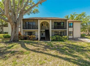 1737 Pine Ridge Way W APT B1, Palm Harbor, FL 34684