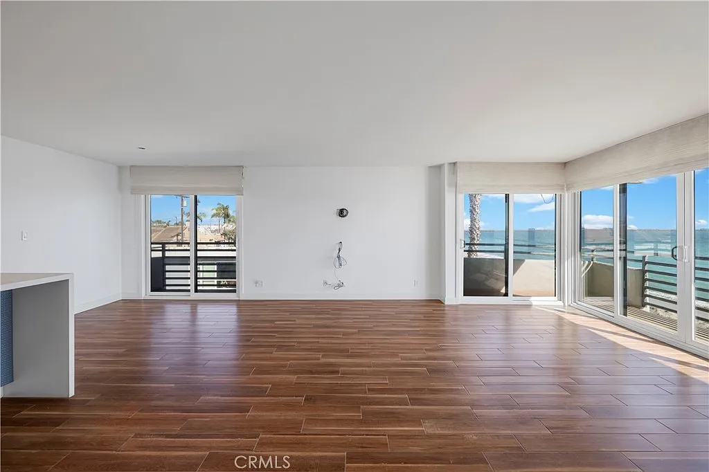 2 bed, 1285 sqft, $6,000 — Photo 3