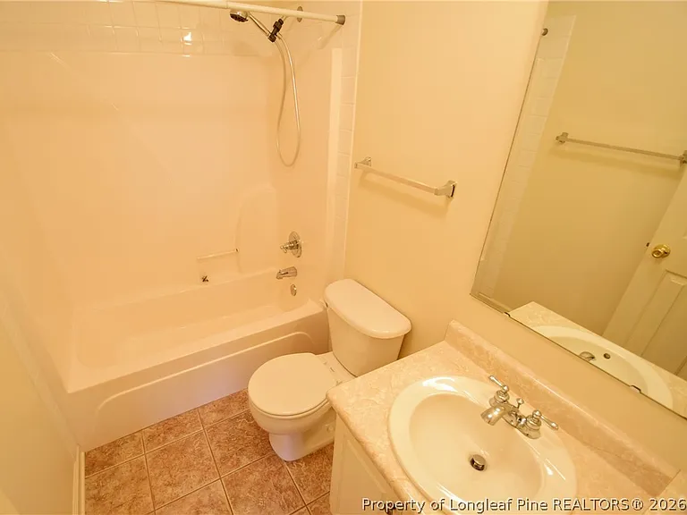127 Blue Water Dr — Photo 14